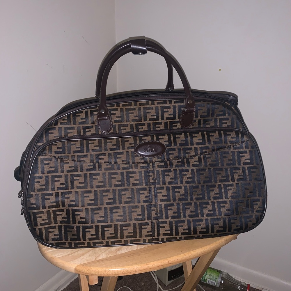 XL FENDI DUFFLE
